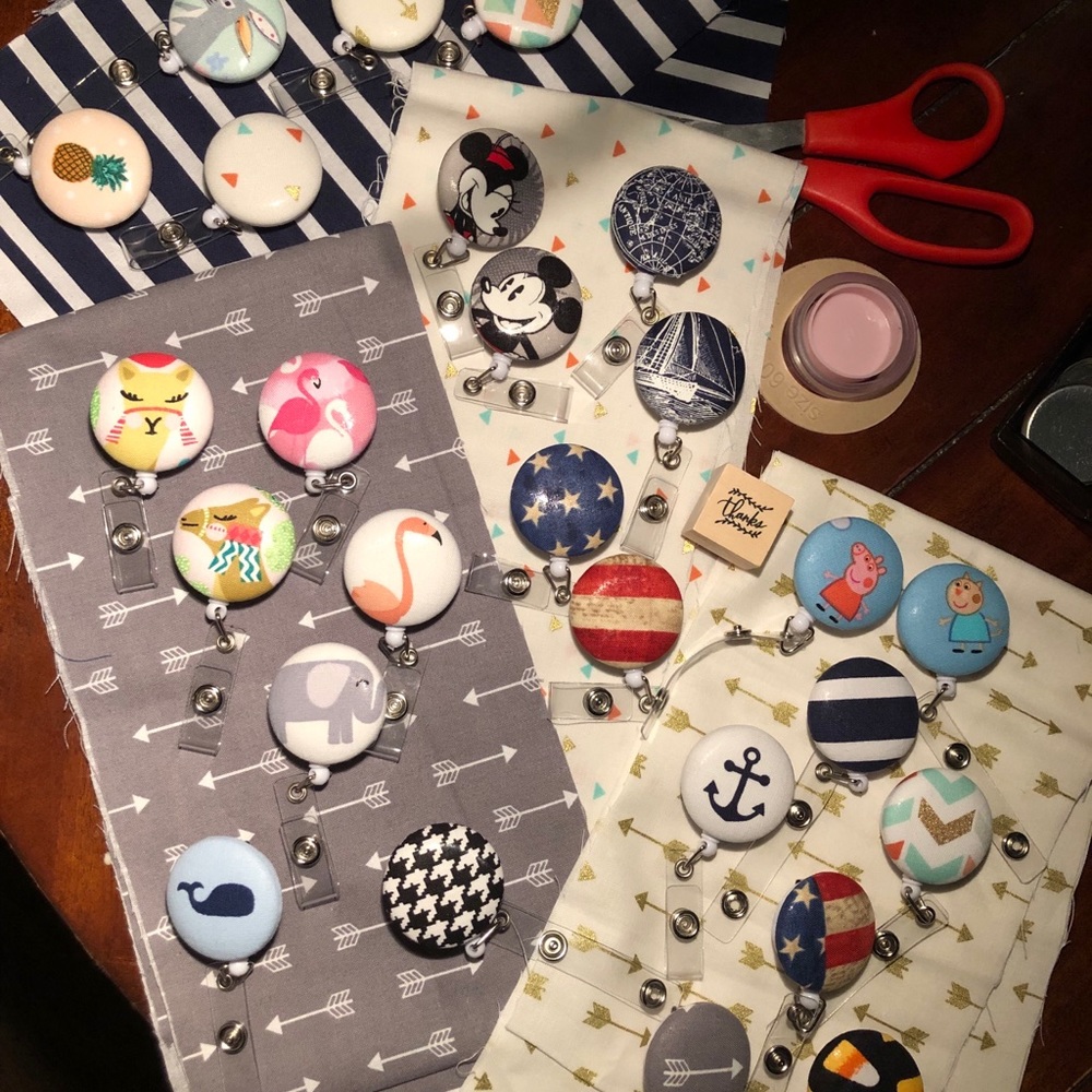 Badge holder - Picture 2 of 3